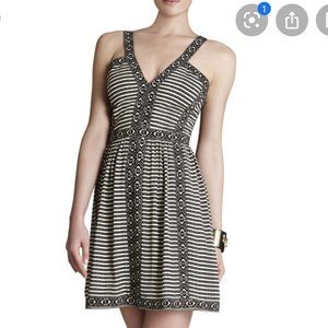 BCBG Melanie Printed Sleeveless V-Neck Dress